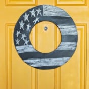 chalkboard-wreath-250