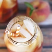 Easy Homemade Peach Iced Tea