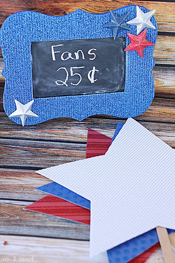DIY Patriotic Paper Fans - with free printable template! 