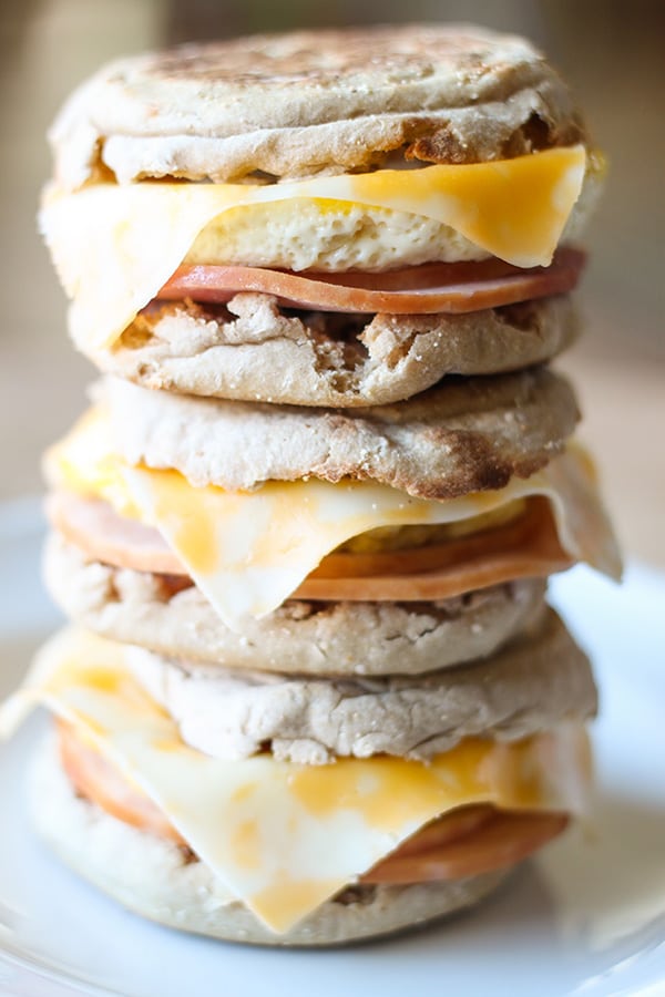 Healthy Freezer Breakfast Sandwiches - just 259 calories per sandwich and packed with protein and multi-grain goodness. 