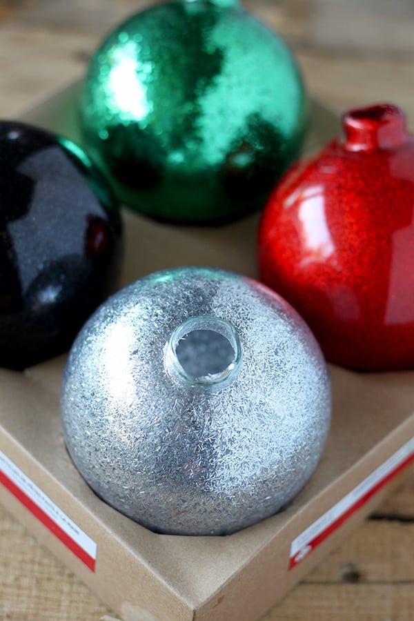 DIY Glitter Ornaments for Christmas - easy Christmas craft!