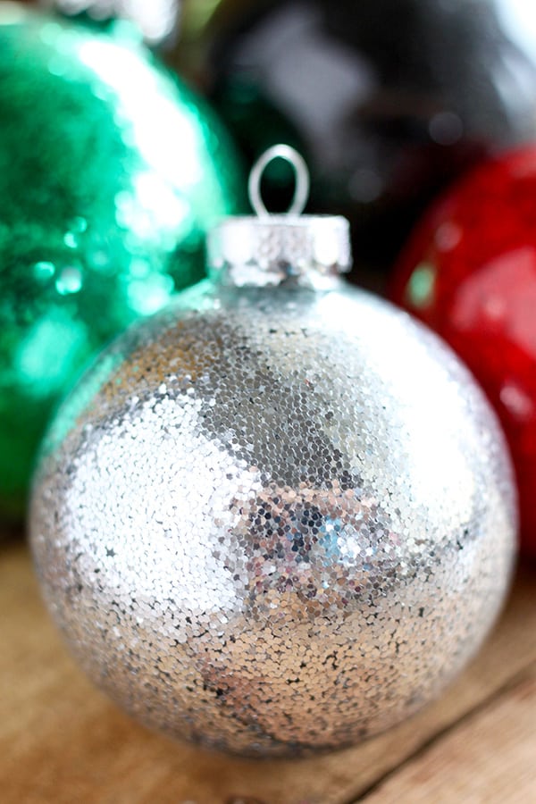 DIY Glitter Ornaments for Christmas - easy Christmas craft!