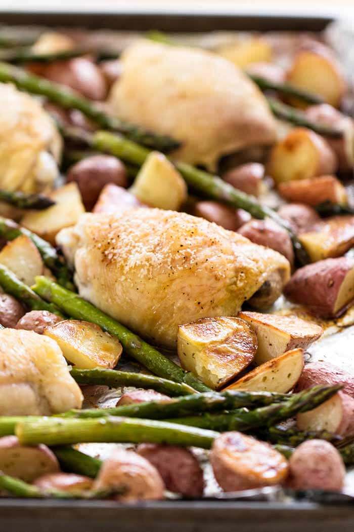 Simple-Chicken-and-Vegetable-Sheet-Pan-Dinner-3