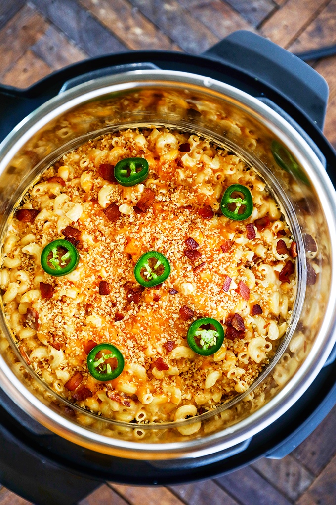 Instant Pot Jalapeno Popper Mac and Cheese