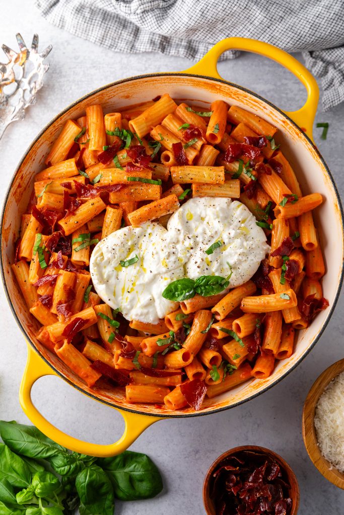Creamy Vodka Sauce Pasta with Crispy Prosciutto and Burrata